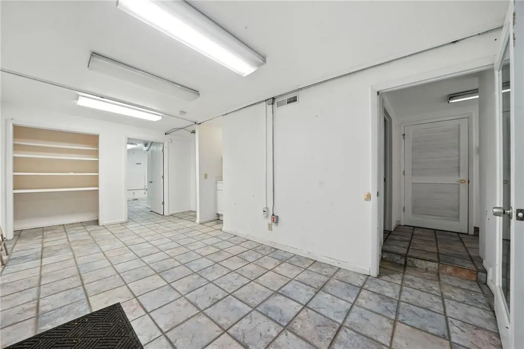 18 Nw Beck Street Nw, Atlanta, Georgia 30318, ,Commercial Sale,For Sale,18 Nw Beck Street Nw,7635401