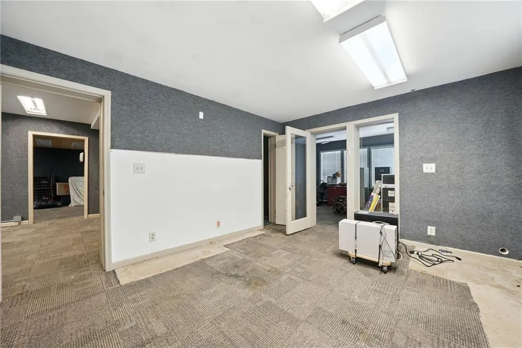 18 Nw Beck Street Nw, Atlanta, Georgia 30318, ,Commercial Sale,For Sale,18 Nw Beck Street Nw,7635401
