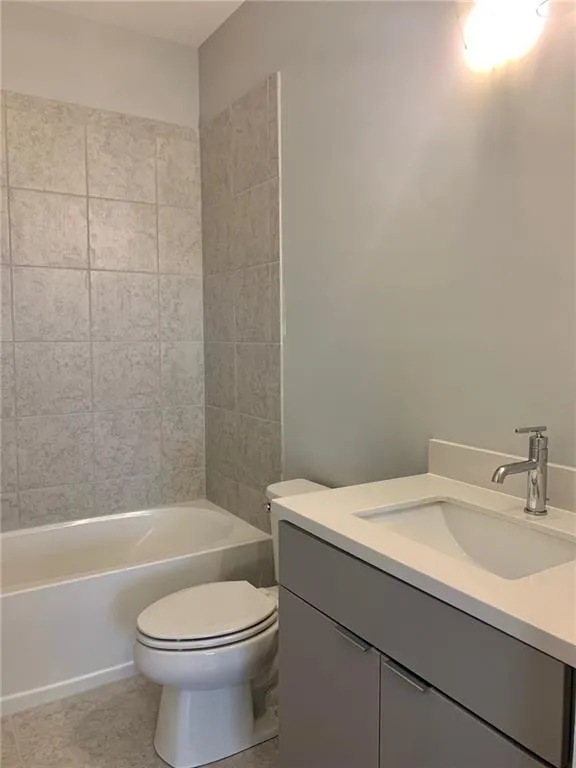 6670 Sterling Drive Unit 668, Sandy Springs, Georgia 30328, 3 Bedrooms Bedrooms, ,3 BathroomsBathrooms,Residential,Sold,6670 Sterling Drive Unit 668,6828725