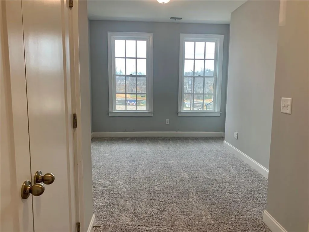 6670 Sterling Drive Unit 668, Sandy Springs, Georgia 30328, 3 Bedrooms Bedrooms, ,3 BathroomsBathrooms,Residential,Sold,6670 Sterling Drive Unit 668,6828725