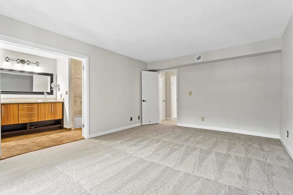 Brand New Carpet in Owners Suite