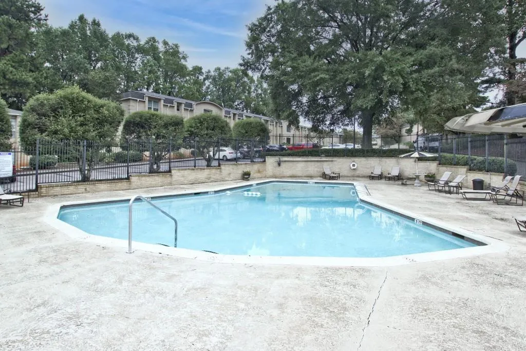 5400 Roswell Road Unit H-7, Atlanta, Georgia 30342, 2 Bedrooms Bedrooms, ,1 BathroomBathrooms,Residential,Sold,5400 Roswell Road Unit H-7,6945967