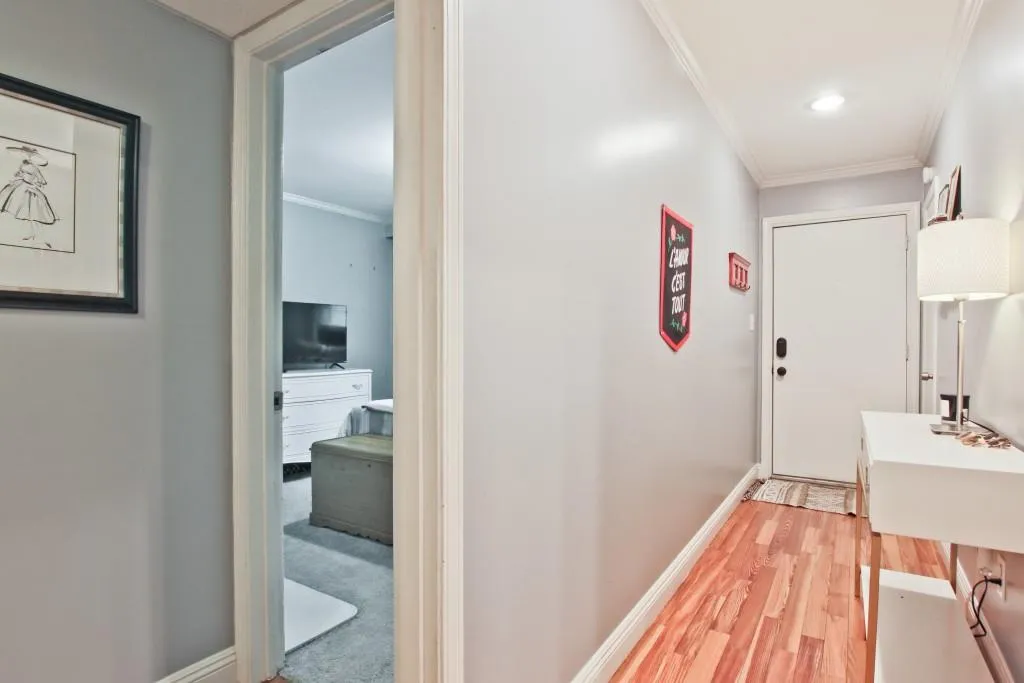 5400 Roswell Road Unit H-7, Atlanta, Georgia 30342, 2 Bedrooms Bedrooms, ,1 BathroomBathrooms,Residential,Sold,5400 Roswell Road Unit H-7,6945967