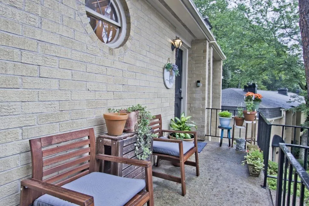 5400 Roswell Road Unit H-7, Atlanta, Georgia 30342, 2 Bedrooms Bedrooms, ,1 BathroomBathrooms,Residential,Sold,5400 Roswell Road Unit H-7,6945967