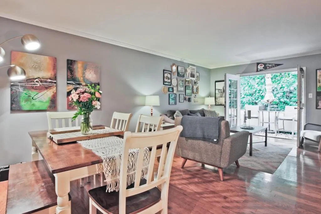 5400 Roswell Road Unit H-7, Atlanta, Georgia 30342, 2 Bedrooms Bedrooms, ,1 BathroomBathrooms,Residential,Sold,5400 Roswell Road Unit H-7,6945967