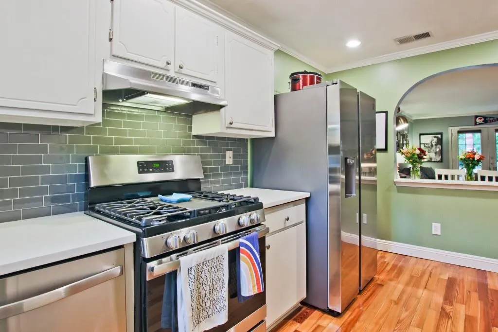 5400 Roswell Road Unit H-7, Atlanta, Georgia 30342, 2 Bedrooms Bedrooms, ,1 BathroomBathrooms,Residential,Sold,5400 Roswell Road Unit H-7,6945967