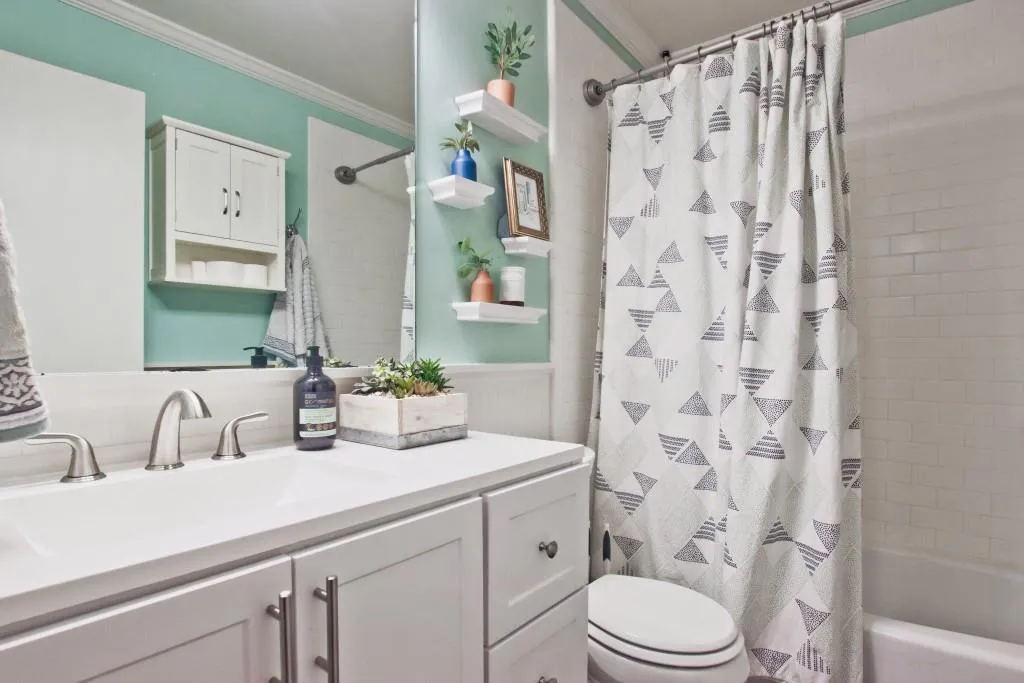 5400 Roswell Road Unit H-7, Atlanta, Georgia 30342, 2 Bedrooms Bedrooms, ,1 BathroomBathrooms,Residential,Sold,5400 Roswell Road Unit H-7,6945967