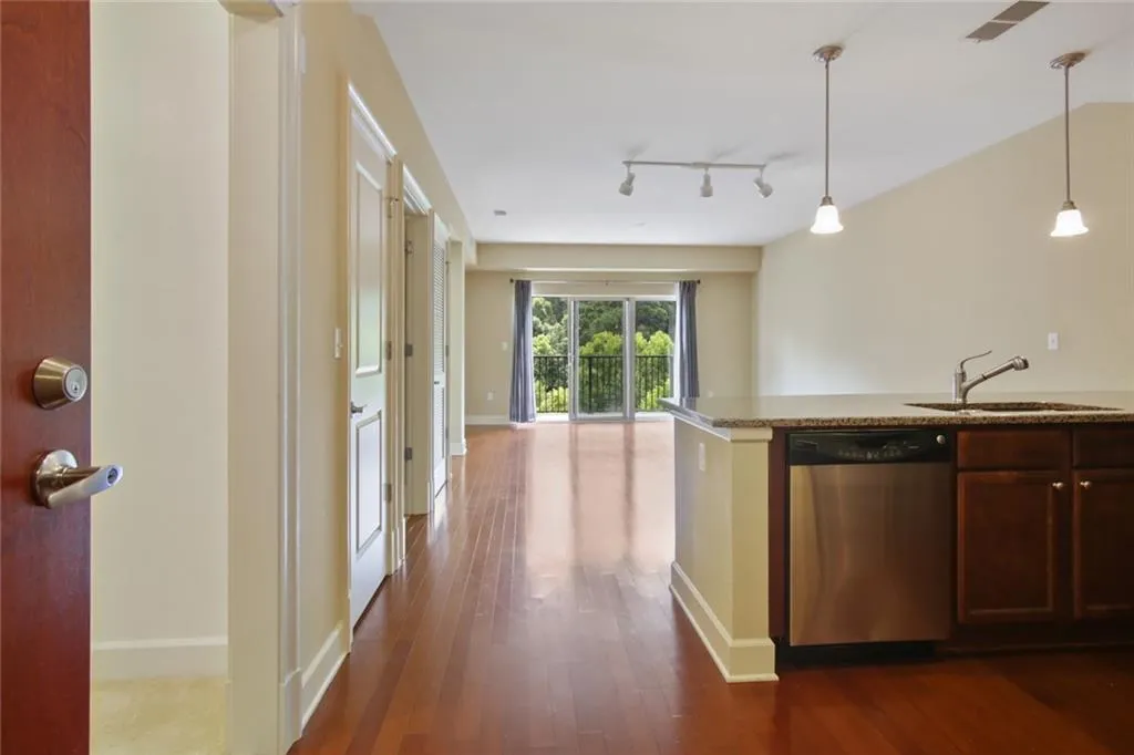 200 River Vista Drive Unit 629, Atlanta, Georgia 30339, 1 Bedroom Bedrooms, ,1 BathroomBathrooms,Residential,Sold,200 River Vista Drive Unit 629,6915646