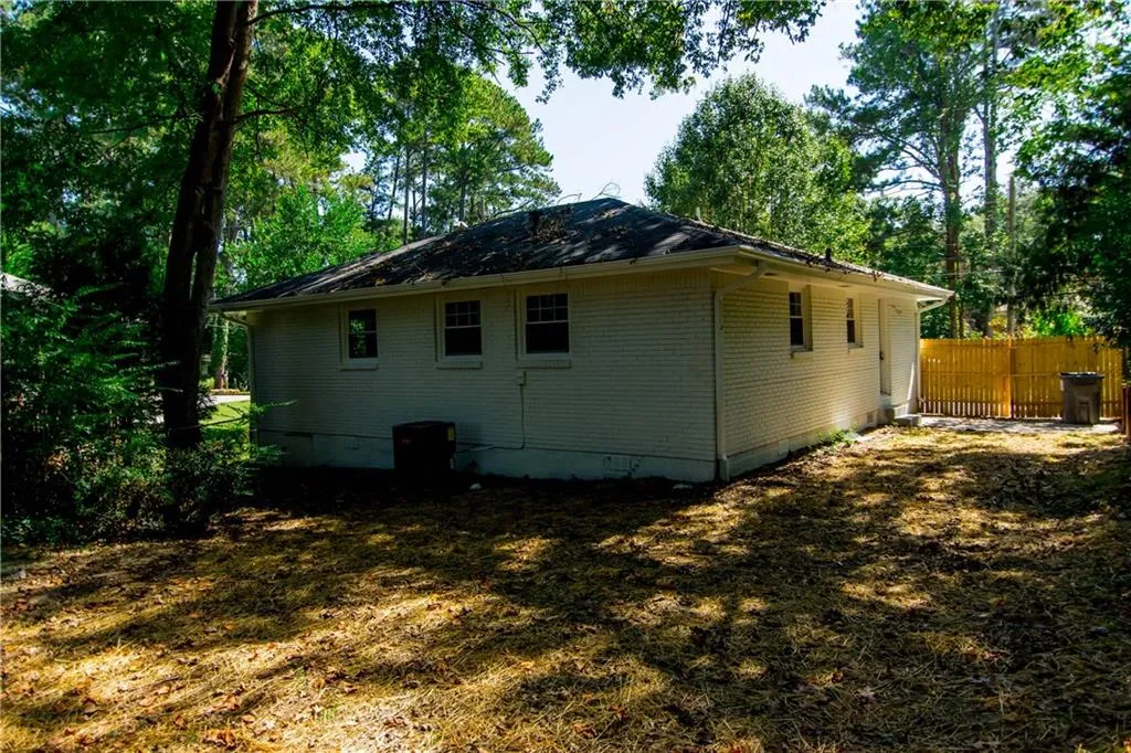 2368 Bynum Road Ne, Brookhaven, Georgia 30319, 3 Bedrooms Bedrooms, ,2 BathroomsBathrooms,Residential,Sold,2368 Bynum Road Ne,5912659