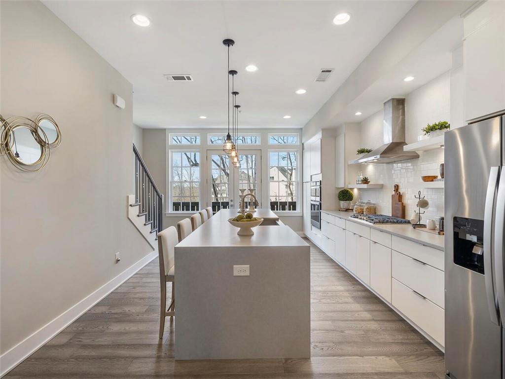 6609 Encore Boulevard, Sandy Springs, Georgia 30328, 3 Bedrooms Bedrooms, ,4 BathroomsBathrooms,Residential,Sold,6609 Encore Boulevard,7342093