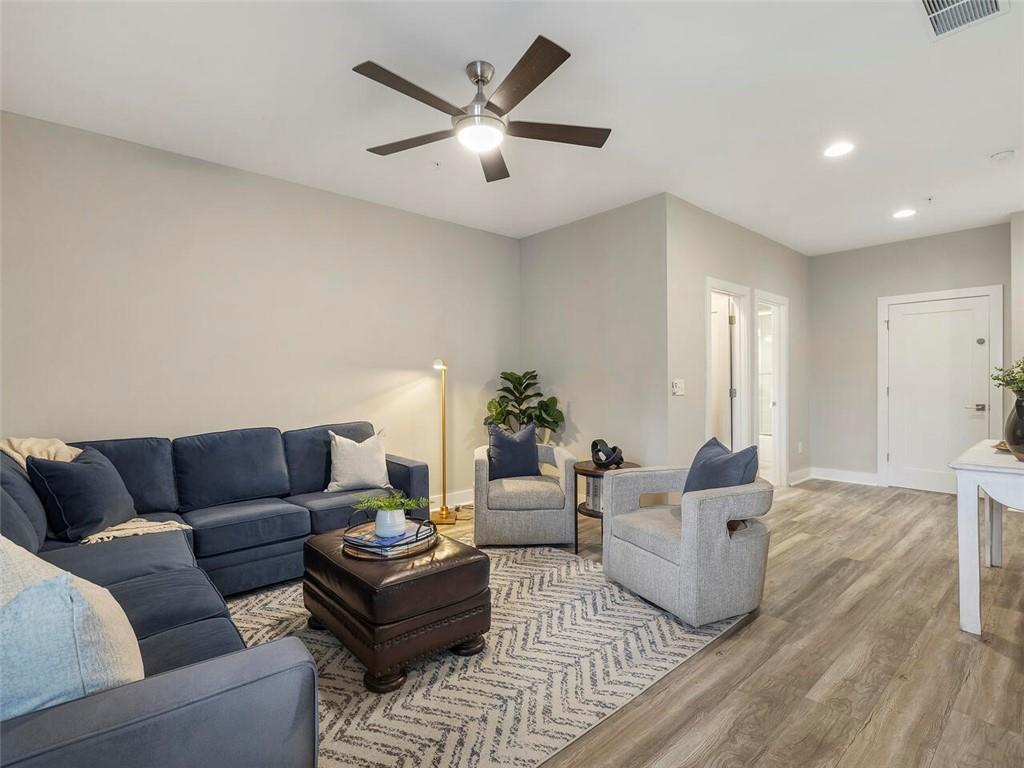 Terrace level family/bonus room