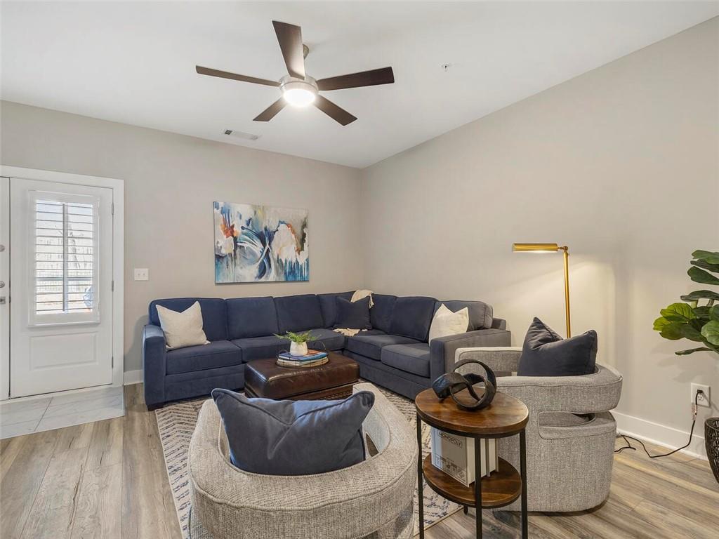 Terrace level front door private access.