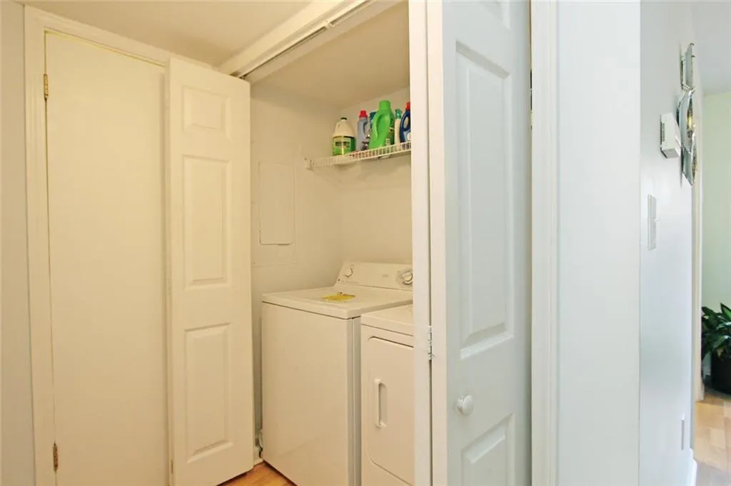 902 Brighton Point, Sandy Springs, Georgia 30328, 2 Bedrooms Bedrooms, ,2 BathroomsBathrooms,Residential,Sold,902 Brighton Point,5634753