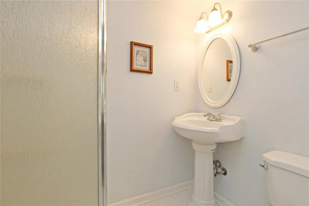 902 Brighton Point, Sandy Springs, Georgia 30328, 2 Bedrooms Bedrooms, ,2 BathroomsBathrooms,Residential,Sold,902 Brighton Point,5634753