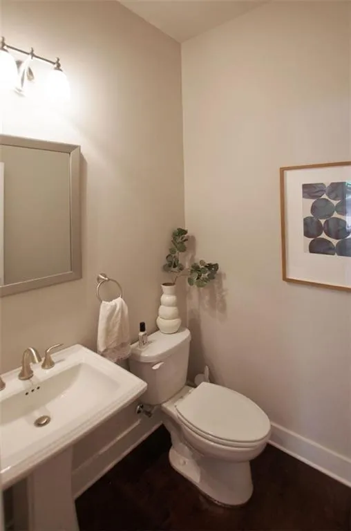 5732 Taylor Way, Atlanta, Georgia 30342, 3 Bedrooms Bedrooms, ,2 BathroomsBathrooms,Residential,Sold,5732 Taylor Way,6871838
