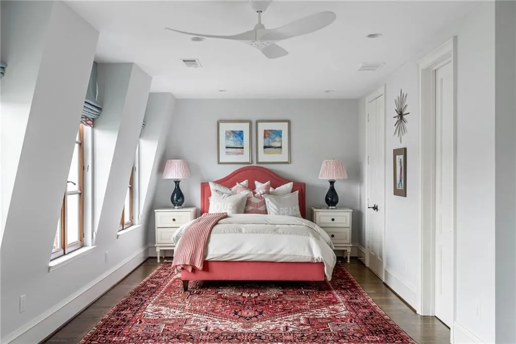 2288 Peachtree Road Nw Unit 15, Atlanta, Georgia 30309, 3 Bedrooms Bedrooms, ,3 BathroomsBathrooms,Residential,For Sale,2288 Peachtree Road Nw Unit 15,7661722