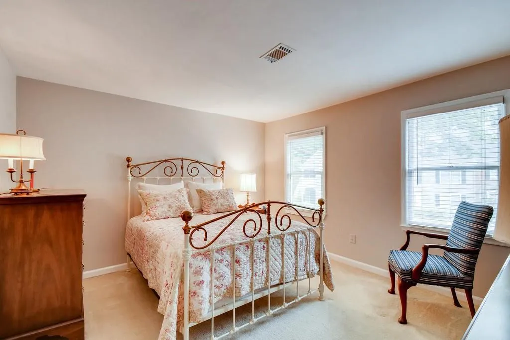 1003 Camden Court, Sandy Springs, Georgia 30327, 2 Bedrooms Bedrooms, ,2 BathroomsBathrooms,Residential,Sold,1003 Camden Court,6554539