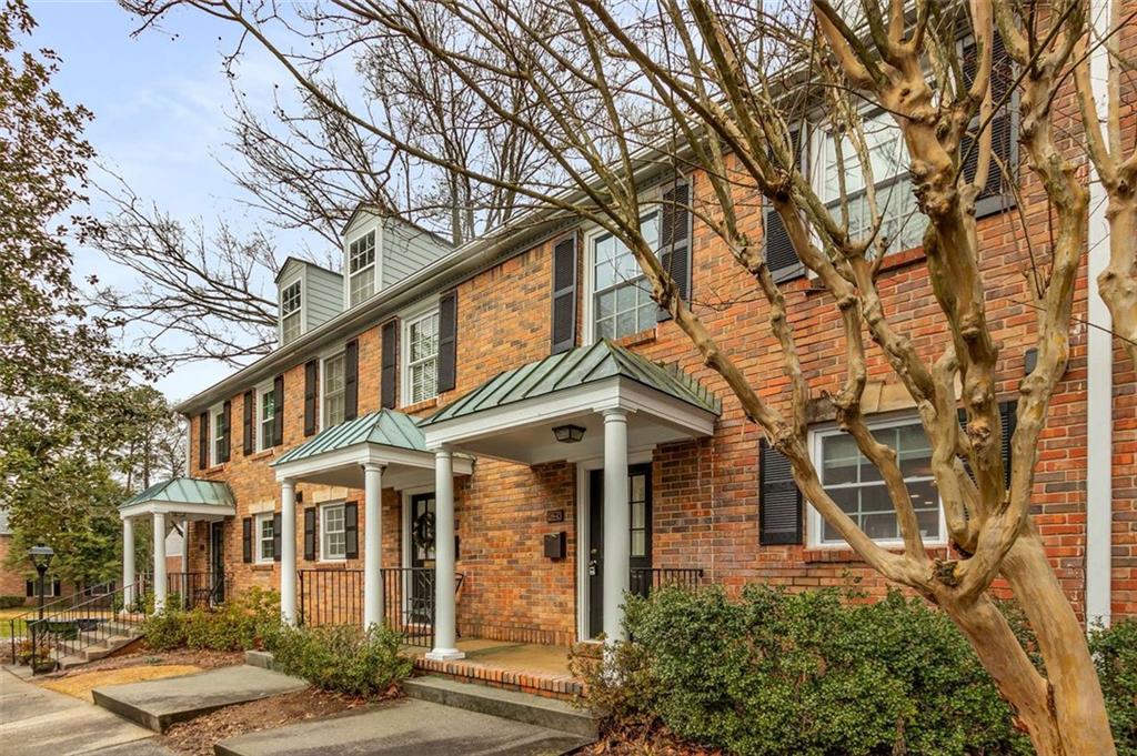 6700 Roswell Road Unit 29C, Atlanta, Georgia 30328, 2 Bedrooms Bedrooms, ,1 BathroomBathrooms,Residential,Sold,6700 Roswell Road Unit 29C,7330369
