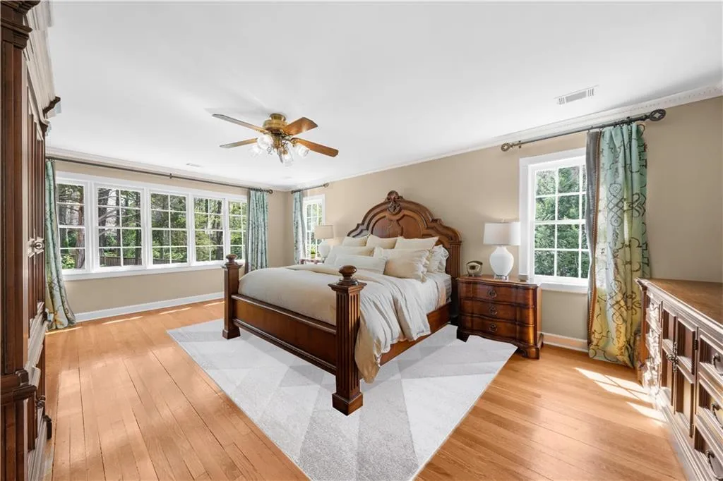 4635 High Point Road, Atlanta, Georgia 30342, 6 Bedrooms Bedrooms, ,3 BathroomsBathrooms,Residential,Sold,4635 High Point Road,7545184