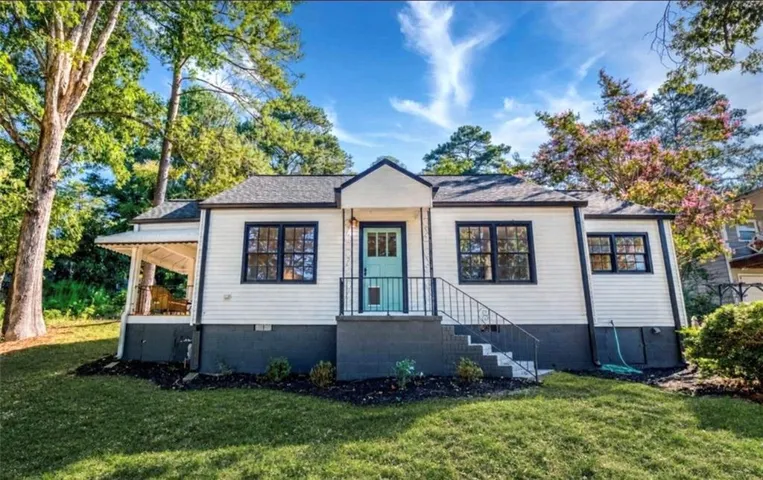 2483 Lakeshore, Conyers, Georgia 30012