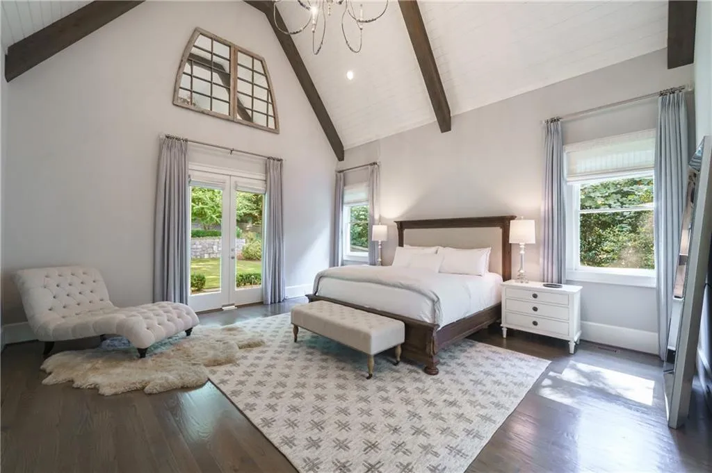 192 Pine Lake Drive, Atlanta, Georgia 30327, 5 Bedrooms Bedrooms, ,5 BathroomsBathrooms,Residential,Sold,192 Pine Lake Drive,6958745