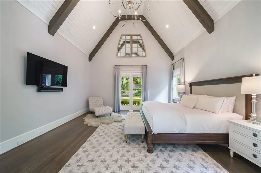 192 Pine Lake Drive, Atlanta, Georgia 30327, 5 Bedrooms Bedrooms, ,5 BathroomsBathrooms,Residential,Sold,192 Pine Lake Drive,6958745