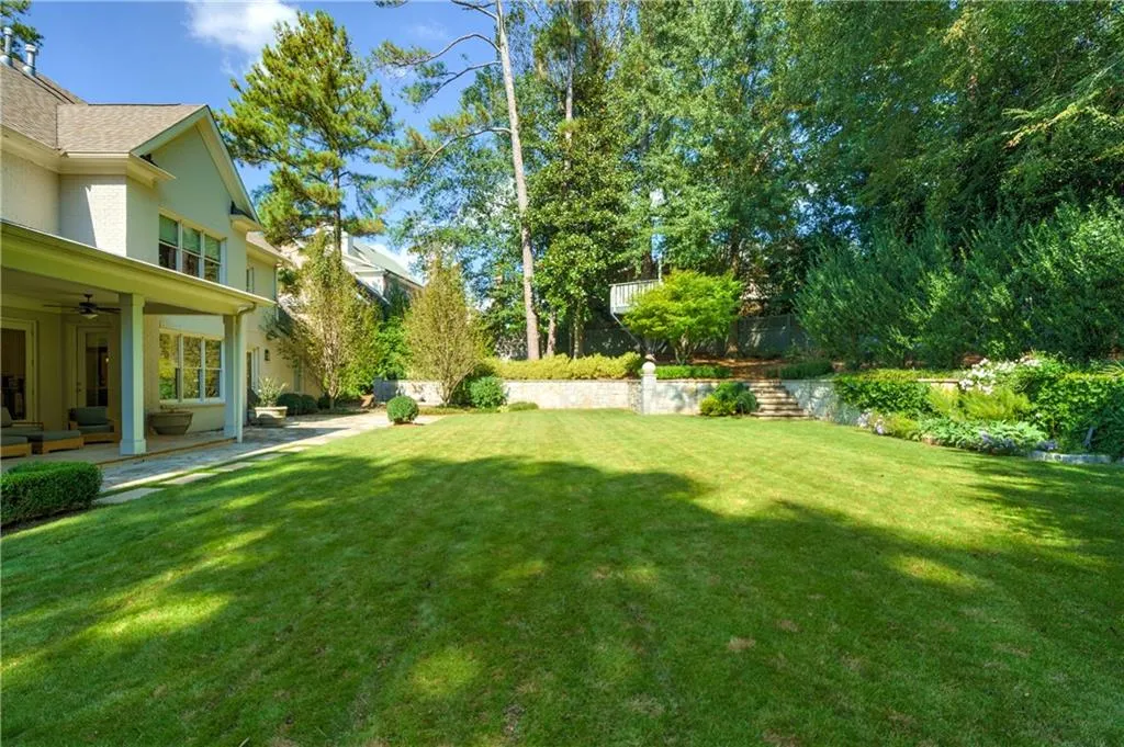 192 Pine Lake Drive, Atlanta, Georgia 30327, 5 Bedrooms Bedrooms, ,5 BathroomsBathrooms,Residential,Sold,192 Pine Lake Drive,6958745