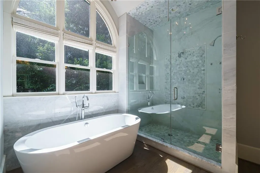 192 Pine Lake Drive, Atlanta, Georgia 30327, 5 Bedrooms Bedrooms, ,5 BathroomsBathrooms,Residential,Sold,192 Pine Lake Drive,6958745