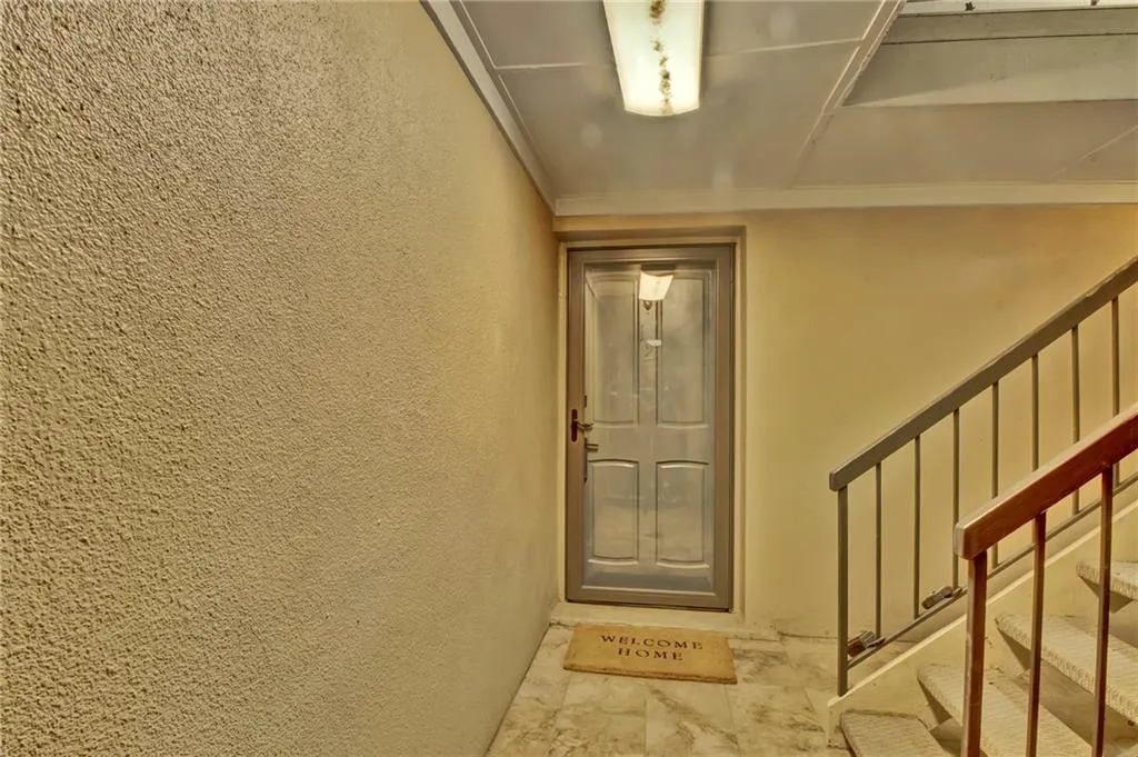 12 Vista Square Nw, Atlanta, Georgia 30327, 2 Bedrooms Bedrooms, ,2 BathroomsBathrooms,Residential,For Sale,12 Vista Square Nw,7614975