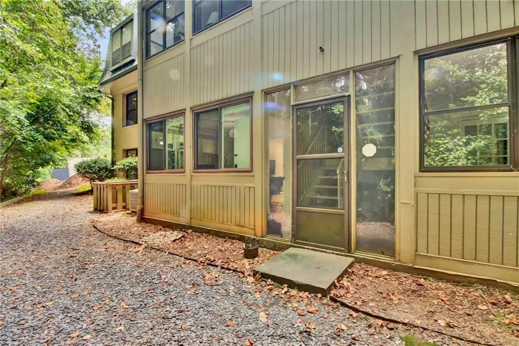 12 Vista Square Nw, Atlanta, Georgia 30327, 2 Bedrooms Bedrooms, ,2 BathroomsBathrooms,Residential,For Sale,12 Vista Square Nw,7614975