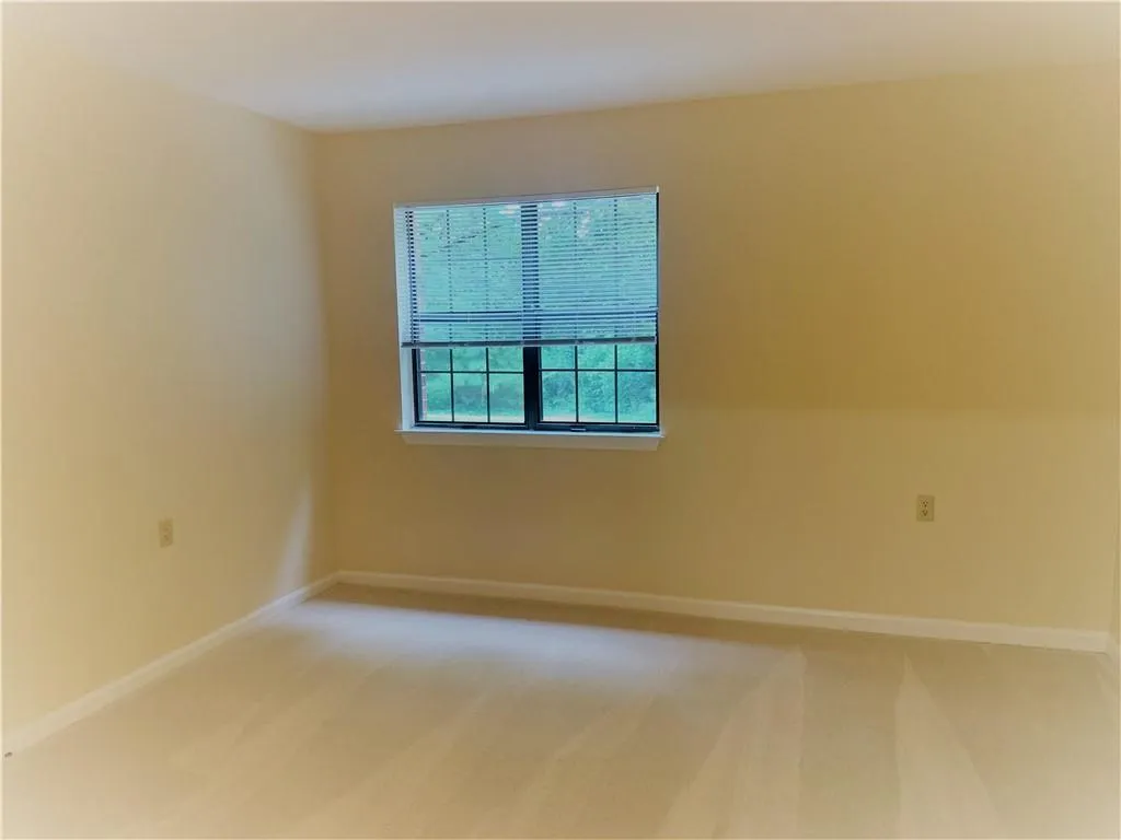 475 Mount Vernon Highway Ne Unit 117a, Sandy Springs, Georgia 30328, 1 Bedroom Bedrooms, ,1 BathroomBathrooms,Residential,Sold,475 Mount Vernon Highway Ne Unit 117a,6747495