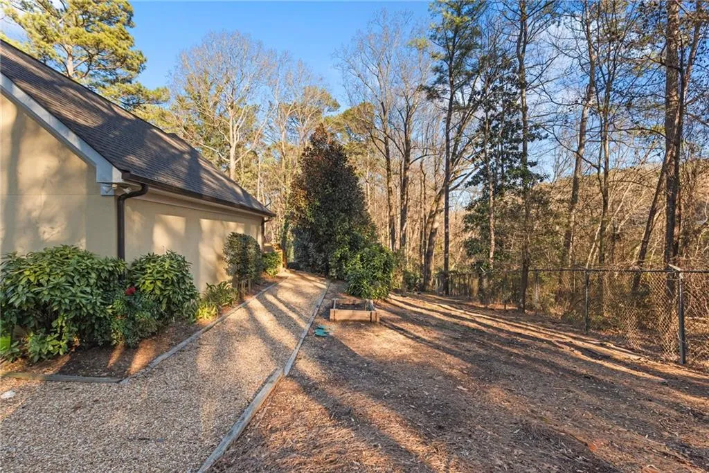 Secluded privacy from all sides...