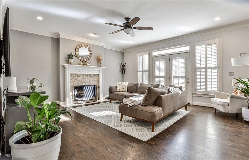 925 Roberts Landing Cove, Sandy Springs, Georgia 30350, 4 Bedrooms Bedrooms, ,3 BathroomsBathrooms,Residential,Sold,925 Roberts Landing Cove,7026717