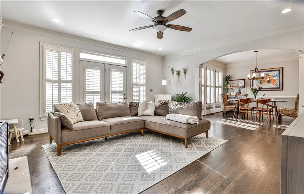 925 Roberts Landing Cove, Sandy Springs, Georgia 30350, 4 Bedrooms Bedrooms, ,3 BathroomsBathrooms,Residential,Sold,925 Roberts Landing Cove,7026717