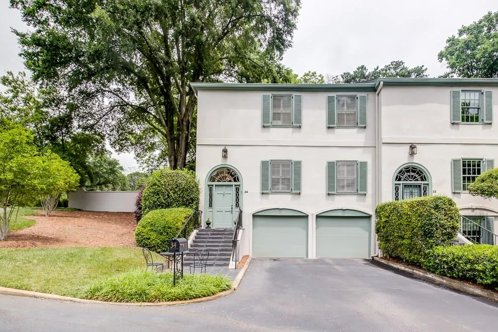 650 Moores Mill Road Nw Unit 34, Atlanta, Georgia 30327, 2 Bedrooms Bedrooms, ,3 BathroomsBathrooms,Residential,Sold,650 Moores Mill Road Nw Unit 34,6026548