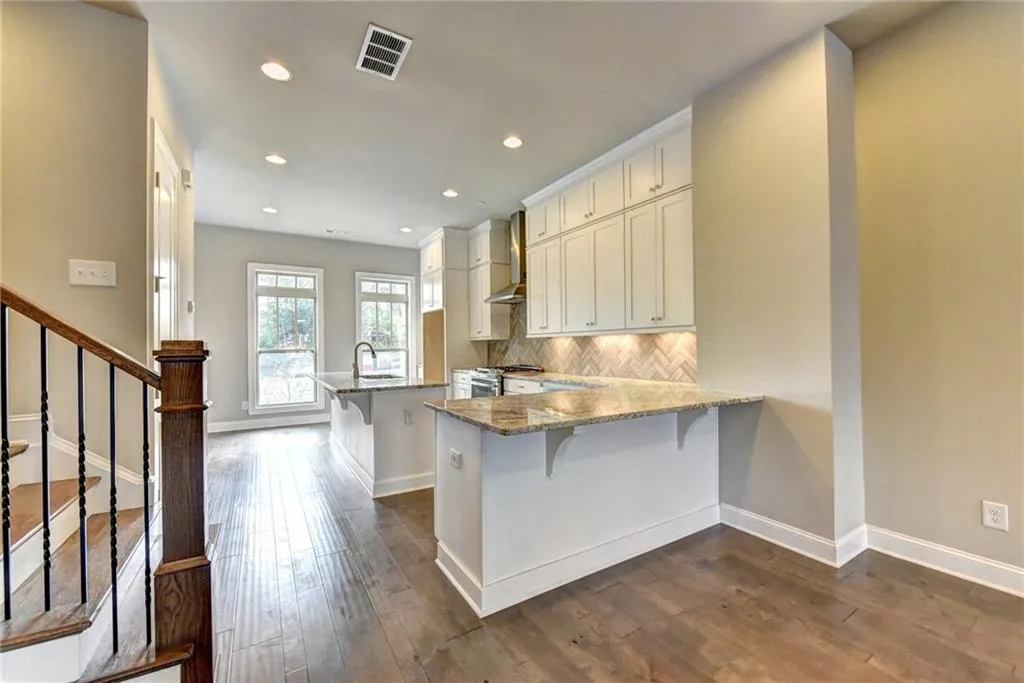 259 Franklin Road Place, Atlanta, Georgia 30342, 3 Bedrooms Bedrooms, ,3 BathroomsBathrooms,Residential,Sold,259 Franklin Road Place,6020466