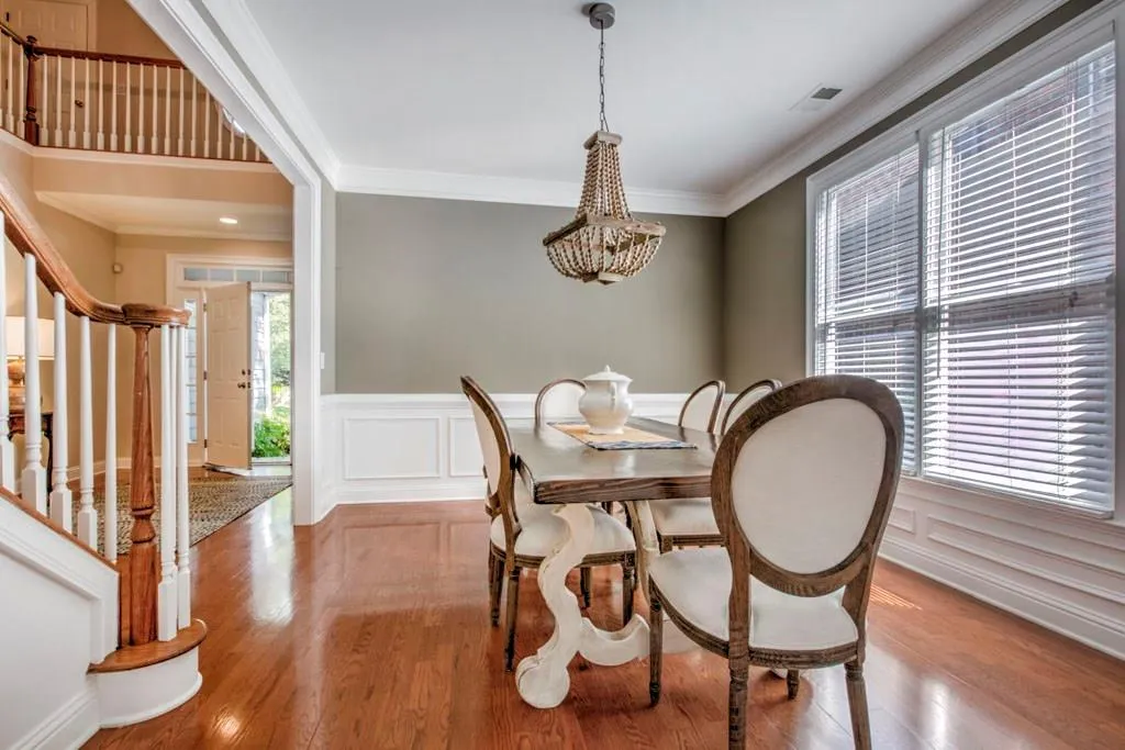 6325 Glen Oaks Lane, Atlanta, Georgia 30328, 4 Bedrooms Bedrooms, ,3 BathroomsBathrooms,Residential,Sold,6325 Glen Oaks Lane,6019095