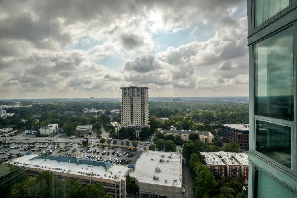 2870 Pharr Court Unit 2902, Atlanta, Georgia 30305, 1 Bedroom Bedrooms, ,1 BathroomBathrooms,Residential,For Sale,2870 Pharr Court Unit 2902,7648111