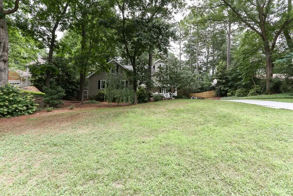 450 W Spalding Drive, Sandy Springs, Georgia 30328, 5 Bedrooms Bedrooms, ,3 BathroomsBathrooms,Residential,Sold,450 W Spalding Drive,6569443