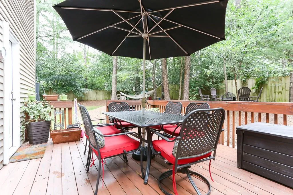450 W Spalding Drive, Sandy Springs, Georgia 30328, 5 Bedrooms Bedrooms, ,3 BathroomsBathrooms,Residential,Sold,450 W Spalding Drive,6569443