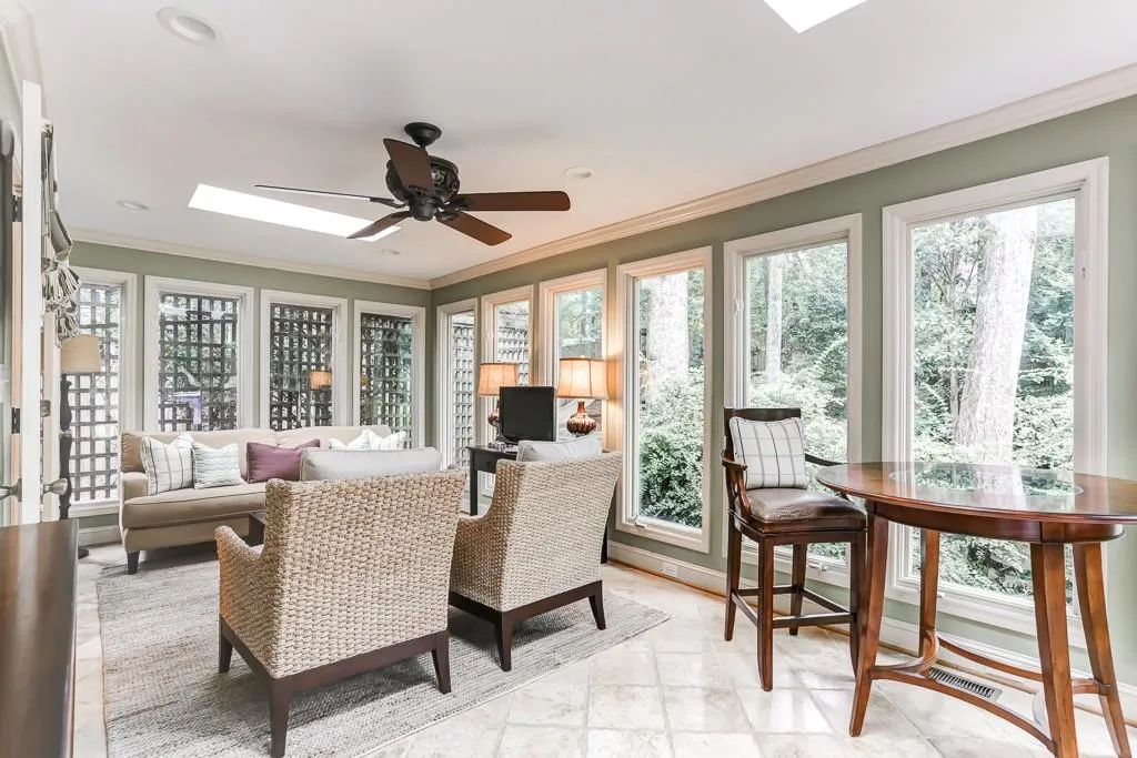 450 W Spalding Drive, Sandy Springs, Georgia 30328, 5 Bedrooms Bedrooms, ,3 BathroomsBathrooms,Residential,Sold,450 W Spalding Drive,6569443