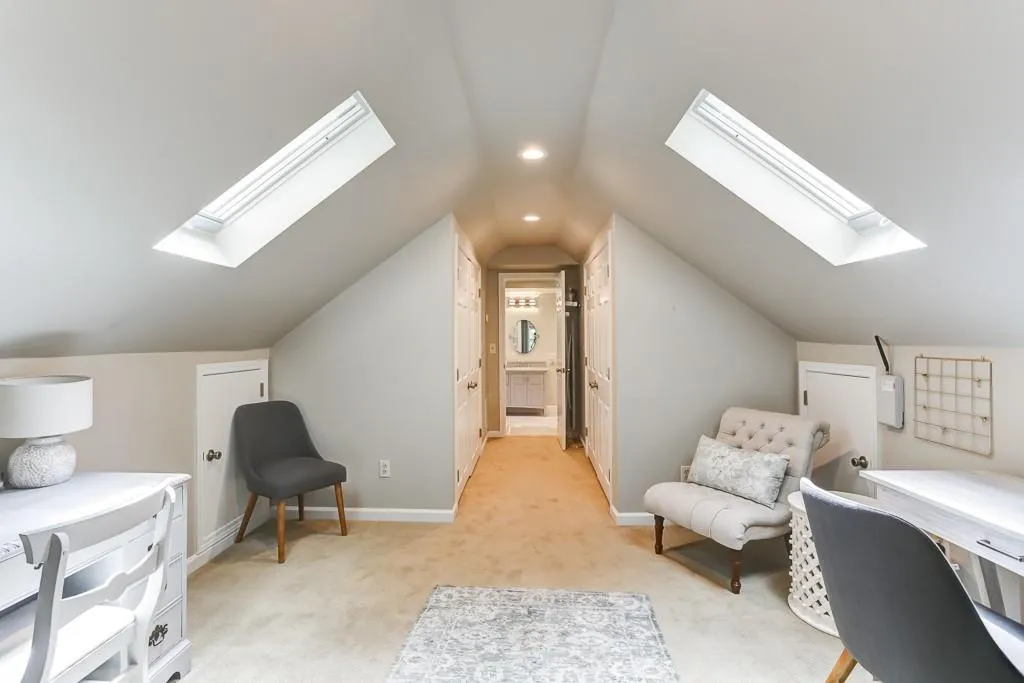 450 W Spalding Drive, Sandy Springs, Georgia 30328, 5 Bedrooms Bedrooms, ,3 BathroomsBathrooms,Residential,Sold,450 W Spalding Drive,6569443