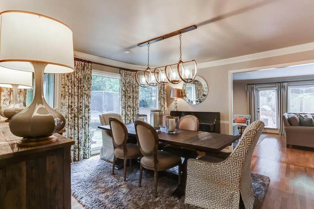 450 W Spalding Drive, Sandy Springs, Georgia 30328, 5 Bedrooms Bedrooms, ,3 BathroomsBathrooms,Residential,Sold,450 W Spalding Drive,6569443
