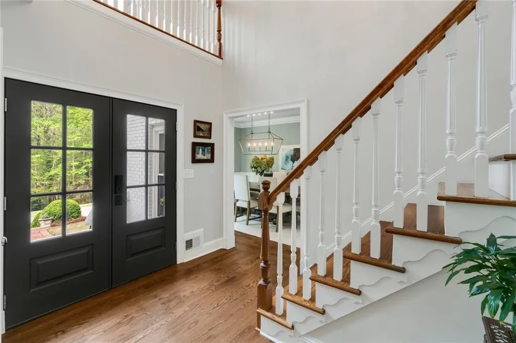 5575 Glen Errol Road, Sandy Springs, Georgia 30327, 5 Bedrooms Bedrooms, ,6 BathroomsBathrooms,Residential,Sold,5575 Glen Errol Road,7030909