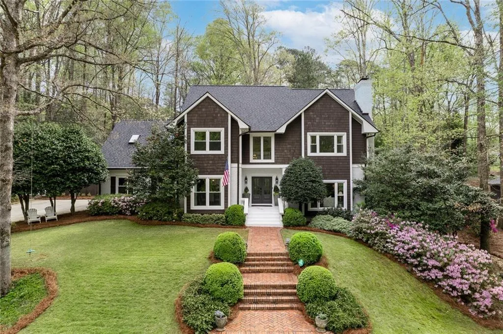 5575 Glen Errol Road, Sandy Springs, Georgia 30327, 5 Bedrooms Bedrooms, ,6 BathroomsBathrooms,Residential,Sold,5575 Glen Errol Road,7030909 5575 Glen Errol Road, Sandy Springs, Georgia 30327, 5 Bedrooms Bedrooms, ,6 BathroomsBathrooms,Residential,Sold,5575 Glen Errol Road,7030909