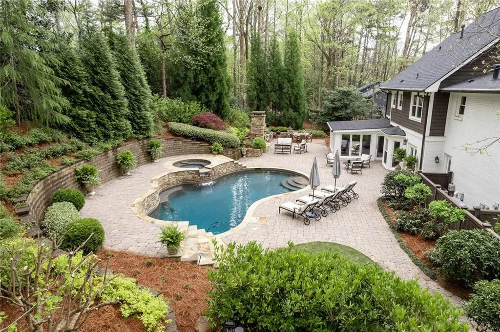 5575 Glen Errol Road, Sandy Springs, Georgia 30327, 5 Bedrooms Bedrooms, ,6 BathroomsBathrooms,Residential,Sold,5575 Glen Errol Road,7030909