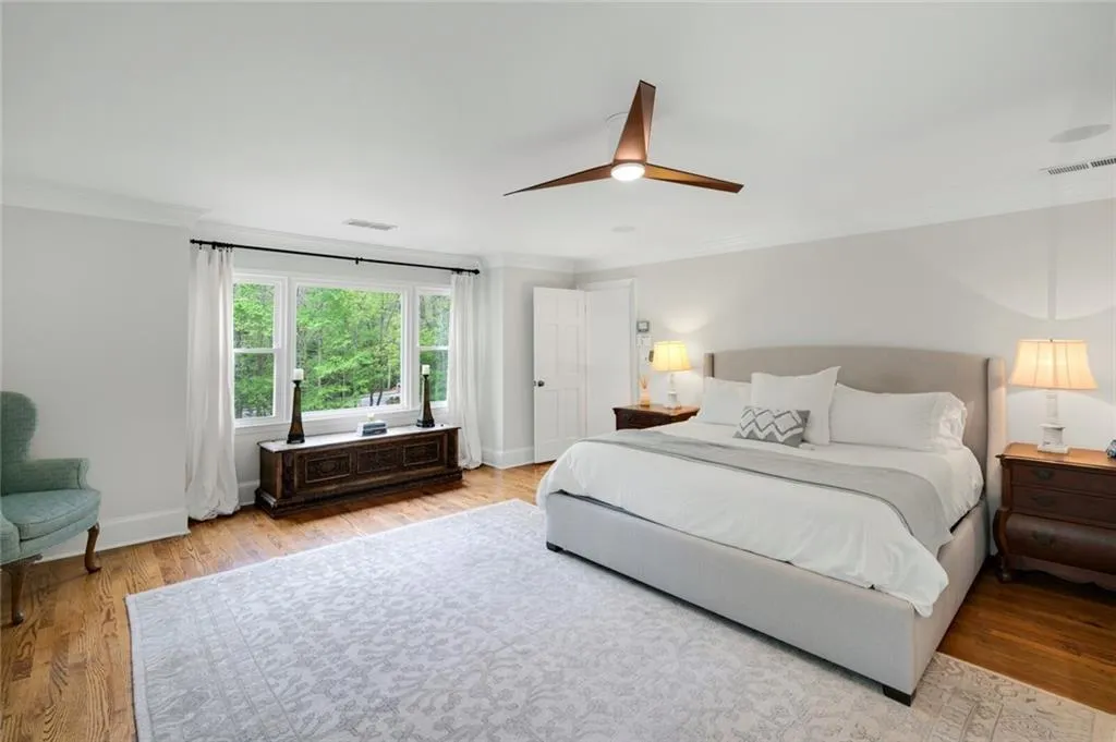 5575 Glen Errol Road, Sandy Springs, Georgia 30327, 5 Bedrooms Bedrooms, ,6 BathroomsBathrooms,Residential,Sold,5575 Glen Errol Road,7030909