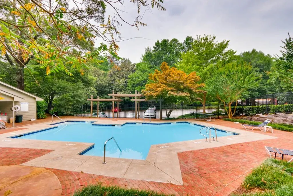 1004 Lenox Way Ne, Atlanta, Georgia 30324, 2 Bedrooms Bedrooms, ,1 BathroomBathrooms,Residential,Sold,1004 Lenox Way Ne,6566206