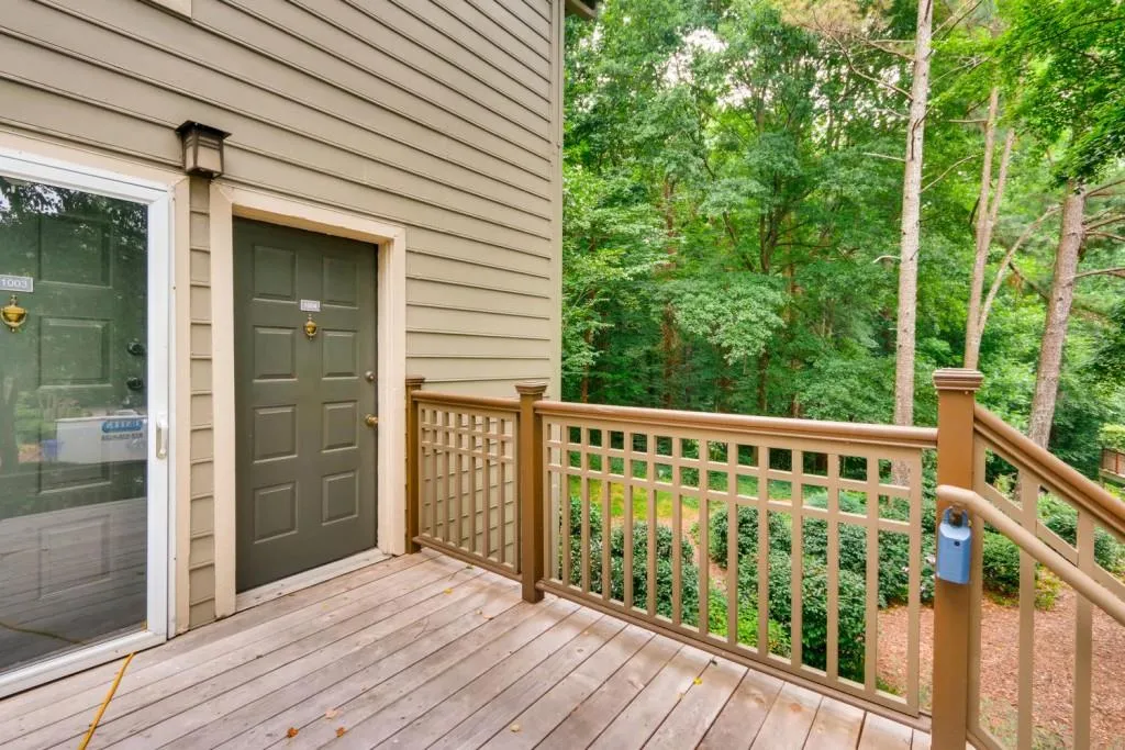 1004 Lenox Way Ne, Atlanta, Georgia 30324, 2 Bedrooms Bedrooms, ,1 BathroomBathrooms,Residential,Sold,1004 Lenox Way Ne,6566206