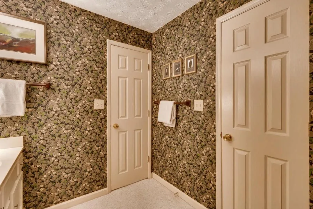1004 Lenox Way Ne, Atlanta, Georgia 30324, 2 Bedrooms Bedrooms, ,1 BathroomBathrooms,Residential,Sold,1004 Lenox Way Ne,6566206